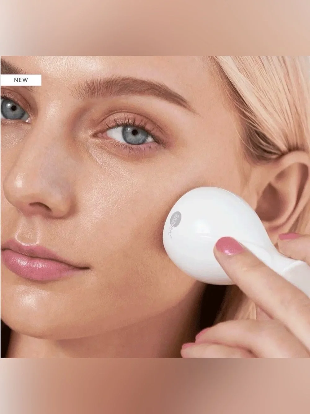 🌸 Skin Inc Cryo-Ice Sake Roller